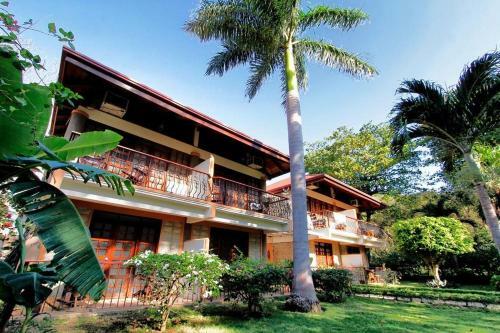 Bed & Breakfast Acacia Playa Hermosa
