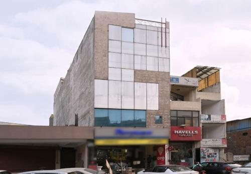 Hotel Em Residency