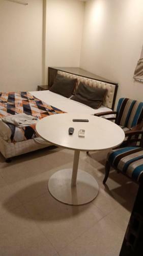 Hotel Em Residency