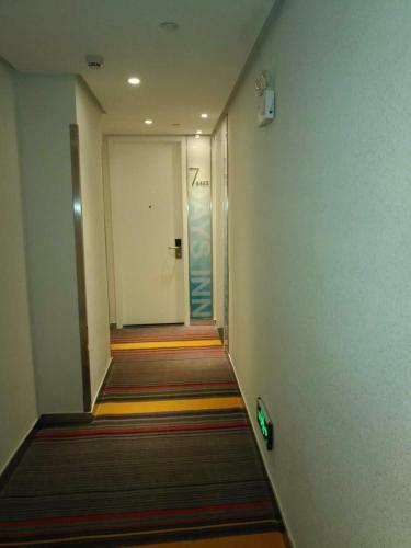 Hotel 7 Days Guiyang North Station
