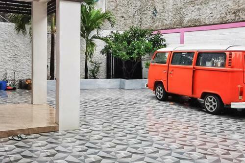 Hotel Reddoorz Plus @ Taman Madiun