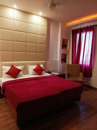 Hotel Aula Grand By Golden Plate