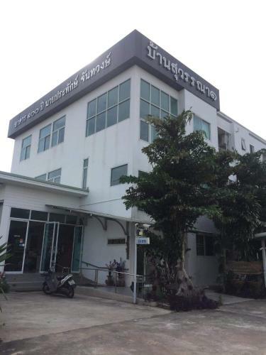 Motel ????????????????? Baansuwanna Hotel