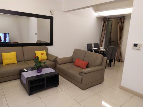 Apartamento Adam's Suites At Suasana