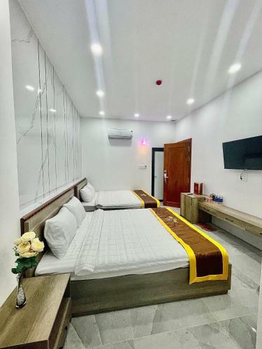 Hotel Kh�ch S?n Thi�n M?