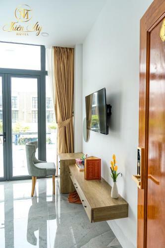 Hotel Kh�ch S?n Thi�n M?