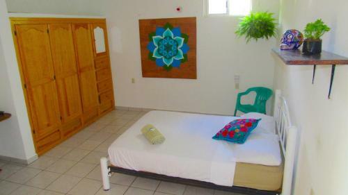 Hostal Guacamole Guesthouse