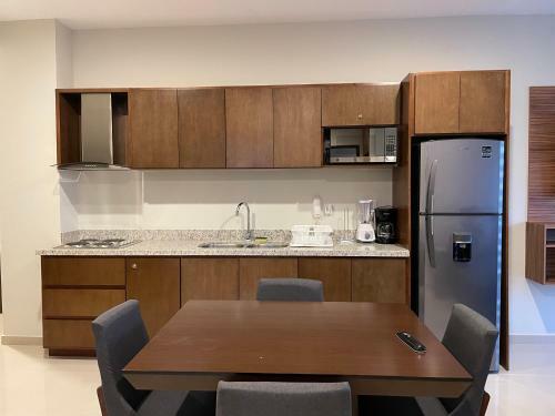 Apartamento Paseo Lomas, Muy C�ntrico Y Equipado A 5 Min Playa