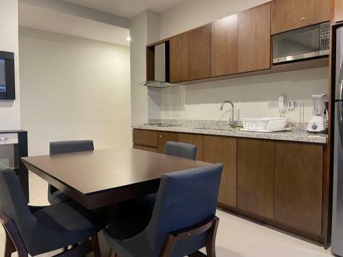Apartamento Paseo Lomas, Muy C�ntrico Y Equipado A 5 Min Playa