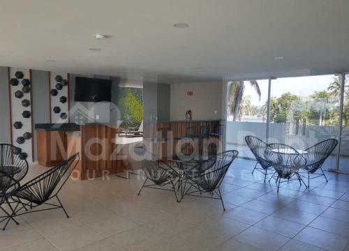 Luxury Beachfront Condo In Torre P�rtico