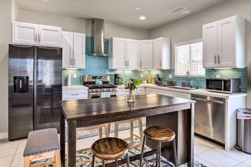 Desert Hot Springs Home Large Yard, Mtn View