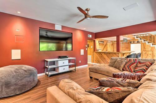 Spacious Lake Arrowhead Cabin With Jacuzzi Spa!