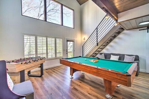 Modern North Bay Home With Pool Table And Patio!