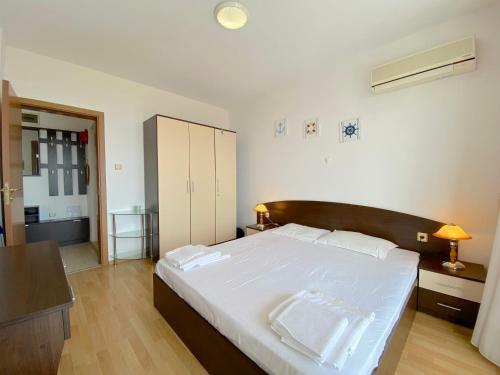 Triumph Holiday Village - Private Apartment - Black Sea