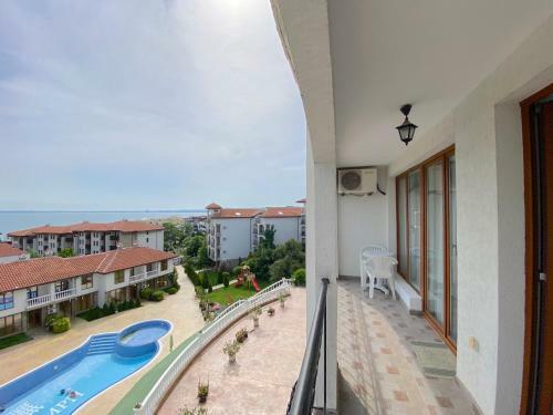 Triumph Holiday Village - Private Apartment - Black Sea