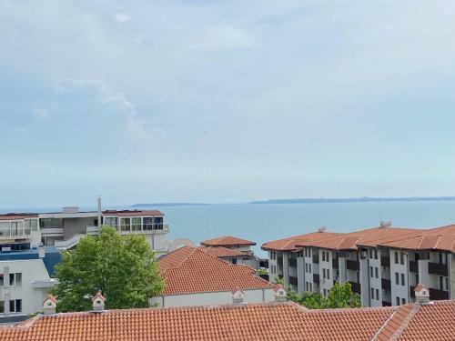 Triumph Holiday Village - Private Apartment - Black Sea