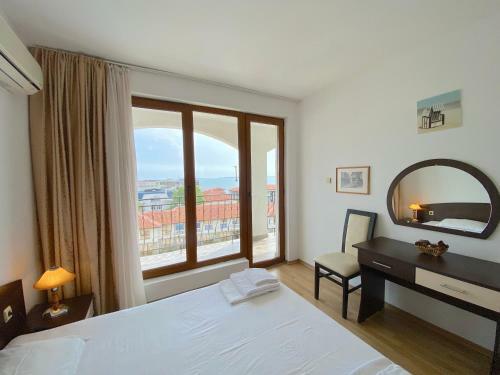 Triumph Holiday Village - Private Apartment - Black Sea