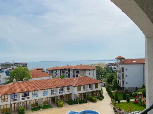 Triumph Holiday Village - Private Apartment - Black Sea