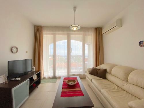 Triumph Holiday Village - Private Apartment - Black Sea