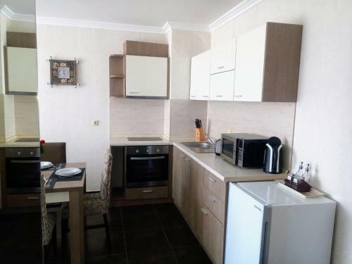 Dolce Vita II Waterfront Breeze Sea View Luxury Apartament