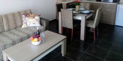 Dolce Vita II Waterfront Breeze Sea View Luxury Apartament