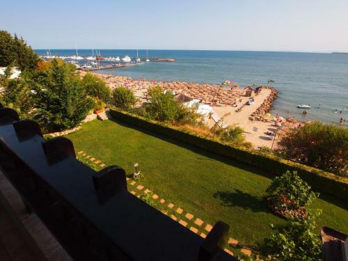 Private Apartment In Bademite Complex