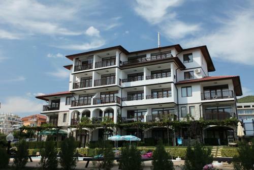 Private Apartment In Bademite Complex