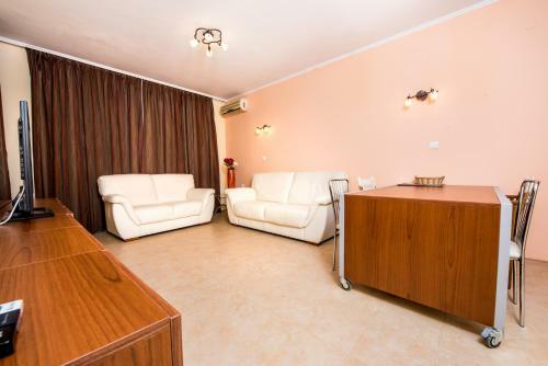 Sveti Vlas Beachfront Apartment