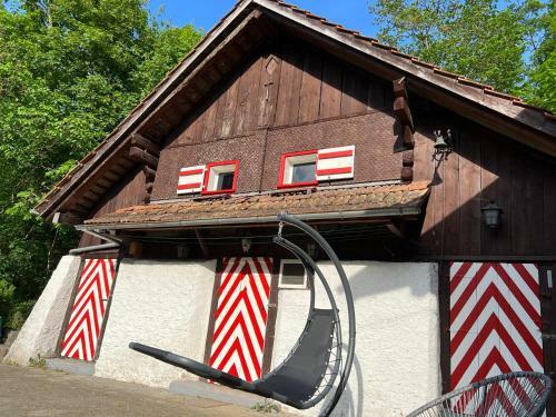 Romantic Superior Swiss Chalet With Hottub