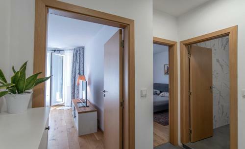 Stylishly Designed Apartment In Central Sofia With Parking