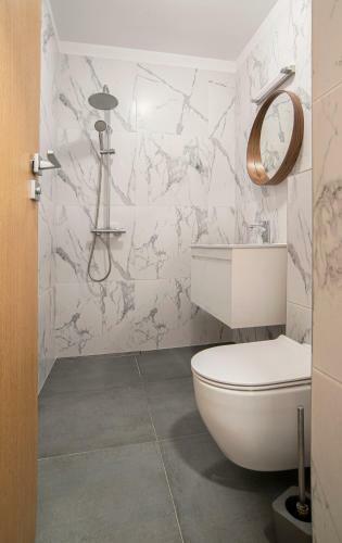 Stylishly Designed Apartment In Central Sofia With Parking