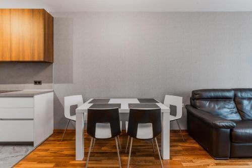 Comfy & Modern Apartment In Studentski Grad