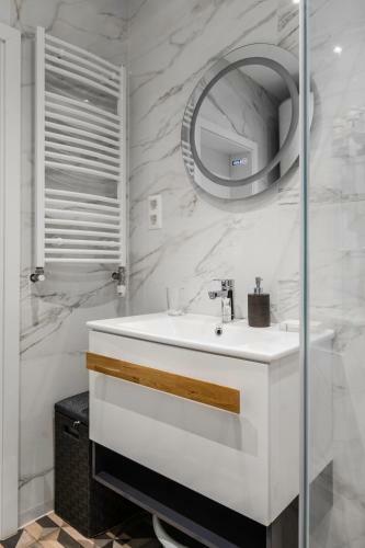 Comfy & Modern Apartment In Studentski Grad