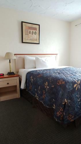 Sand Castle Suites Motel