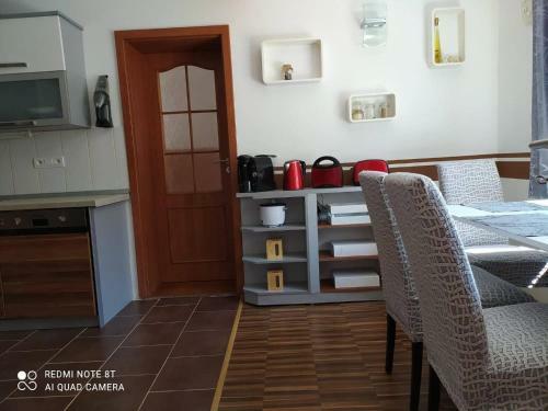 Apartamento Ubytov�n� Nad?je