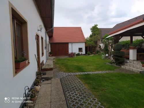 Apartamento Ubytov�n� Nad?je
