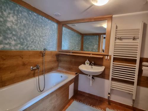 Apartm�ny Kr�sn� Z�ti?�