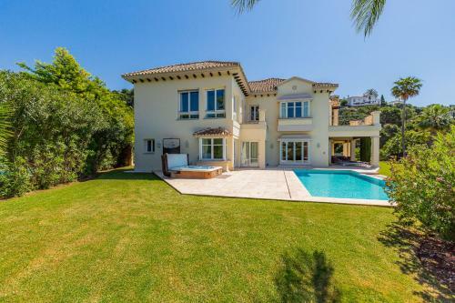 Marbella Villa View 5 Bedrooms