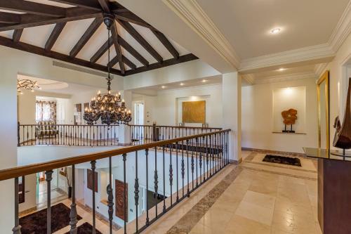 Marbella Villa View 5 Bedrooms