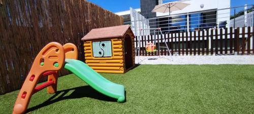 Chalet Primera Linea De Playa Benicarl�