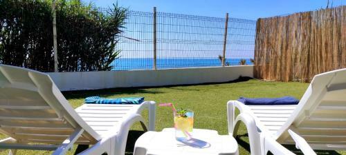 Chalet Primera Linea De Playa Benicarl�