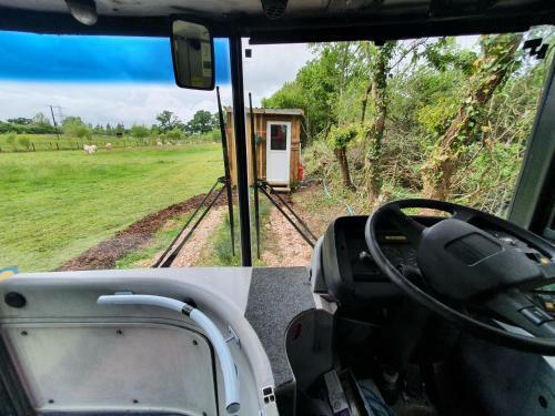 Double Decker Bus On An Alpaca Farm Sleeps 8