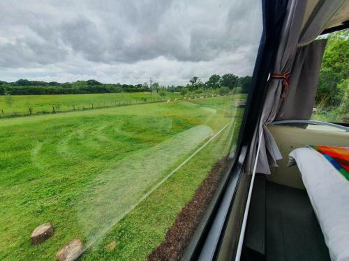 Double Decker Bus On An Alpaca Farm Sleeps 8