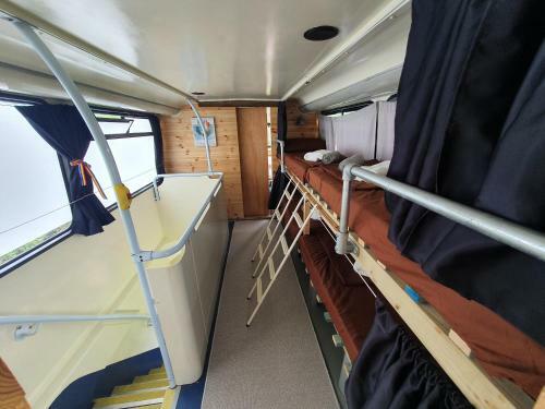 Double Decker Bus On An Alpaca Farm Sleeps 8