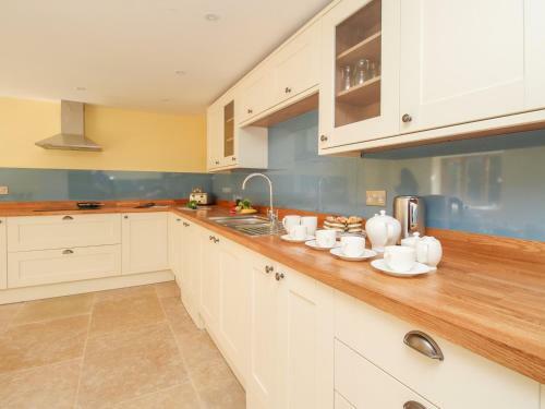 The Hayloft, Burton Bradstock