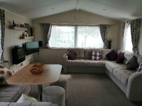 Fabulous 4 Berth Caravan For Rent