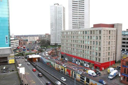 Apartamentos Westside Two