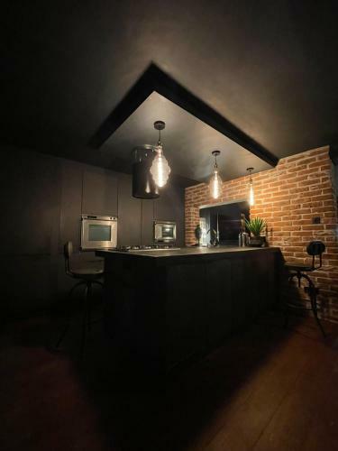 21 Luxury Apartment