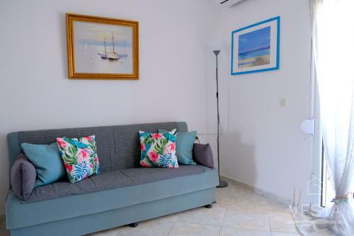 Katia?s Apartment In Kallithea, Netflix & Internet