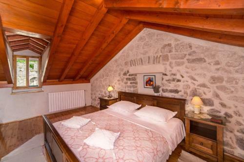 Charmy Houses 300 Years